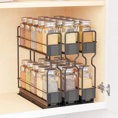 カスタマイズされたロゴ キッチンスパイスボトル 瓶 2 層 スライド 家庭用キャビネットのためのストレージラック