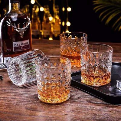 300ml 容量のウイスキー・テキラカップ マックス・ダイヤモンド・ガラス製品と エキサイティング・タンブラー