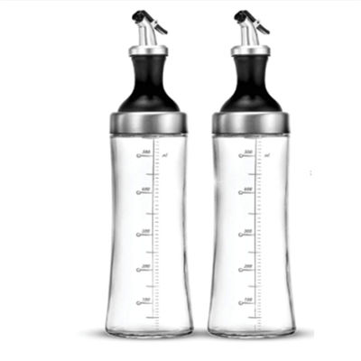 高ボロシリケートガラスの家用油瓶 曲げたスプートと油制御測定器を備えたセット
