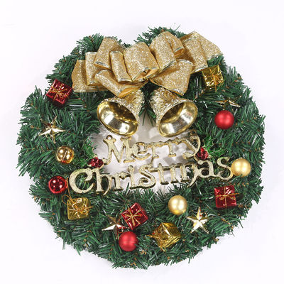 オーダーメイドのロゴとフロントドアに丸いXMAS花冠