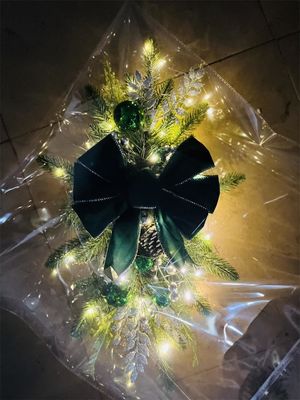 ホテル クリスマス 飾り付けのためのパルシュ 布とプラスチック ドア ハンキング ラタン 冠