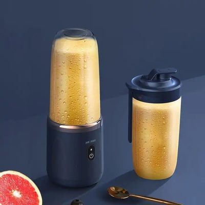 多機能USB充電 ミニジューサー 果物を効率的に混合・圧縮する